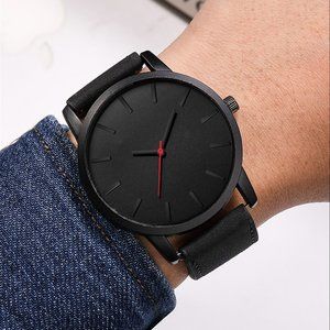 Men Round Quartz Watch